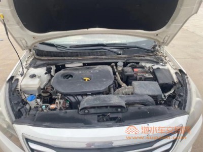 16年现代名图中型车