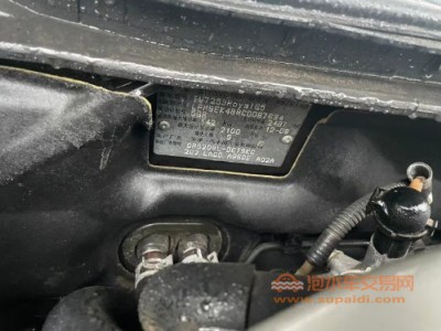 12年丰田皇冠中型车