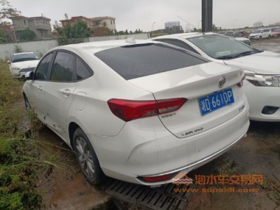 22年别克威朗中型车