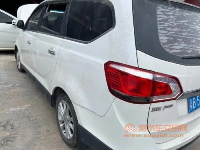 14年宝骏宝骏730SUV