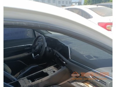 23年现代索纳塔中型车