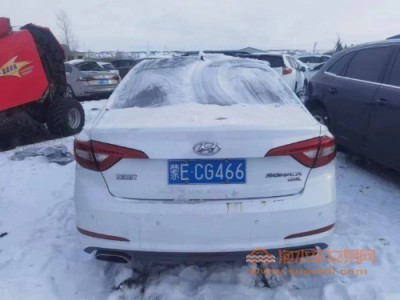 15年现代索纳塔中型车
