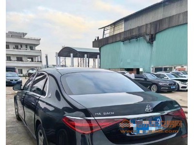 22年奔驰迈巴赫S级中型车