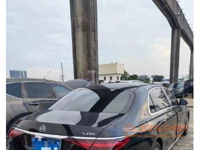 22年奔驰迈巴赫S级中型车