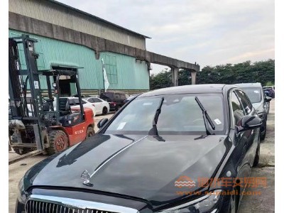 22年奔驰迈巴赫S级中型车