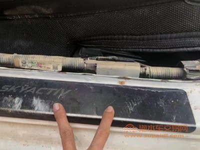 15年马自达阿特兹中型车