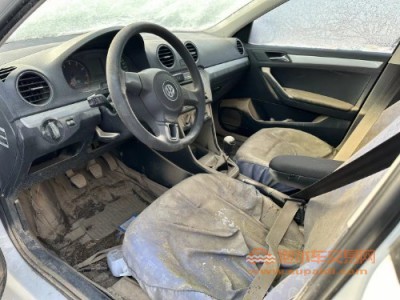 13年大众捷达中型车