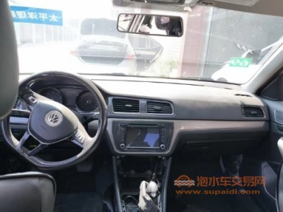 17年大众朗逸中型车