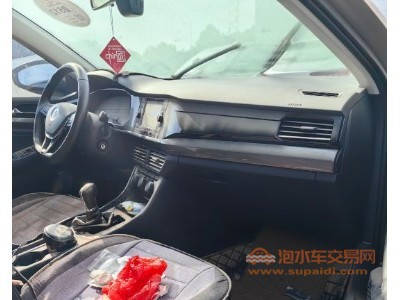 19年大众宝来中型车