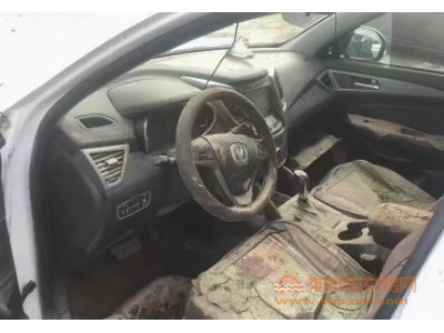 17年长安长安CS75SUV