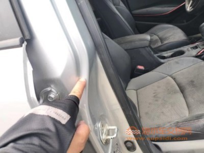 21年丰田雷凌中型车