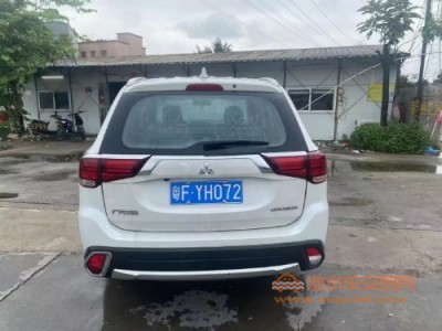 18年三菱欧蓝德SUV
