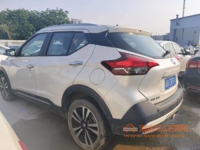 20年日产劲客SUV