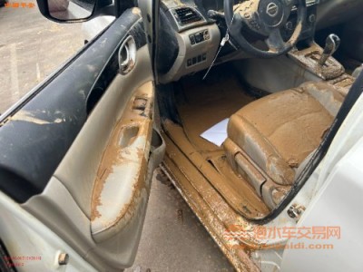 18年日产轩逸中型车