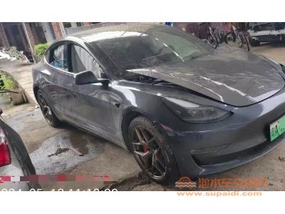 22年特斯拉MODEL 3中型车