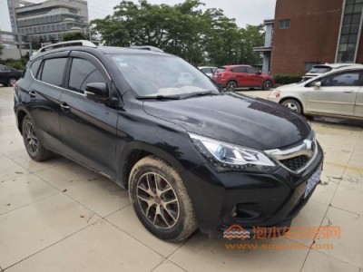 18年比亚迪宋SUV