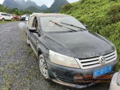 16年大众桑塔纳中型车