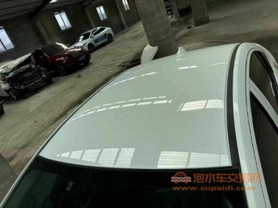 17年本田锋范小型车