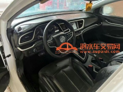 21年别克英朗中型车
