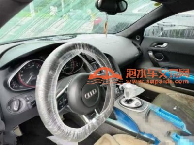 15年奥迪奥迪S8中型车
