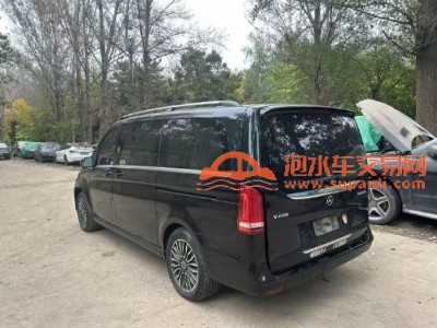 20年奔驰V级MPV