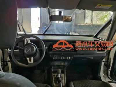 20年本田飞度中型车