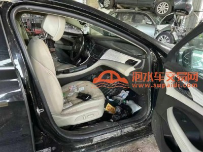 17年别克君越中型车