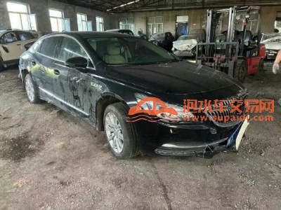 17年别克君越中型车