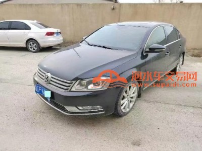 12年大众迈腾中型车