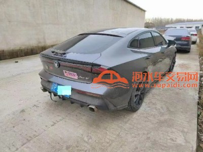 12年大众迈腾中型车
