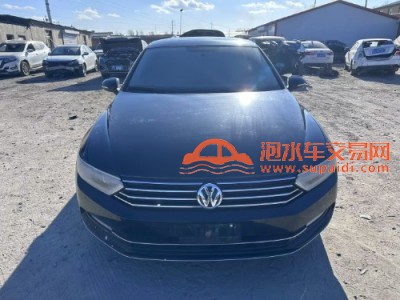 20年大众迈腾中型车