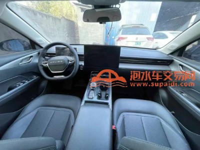 24年五菱星光中型车