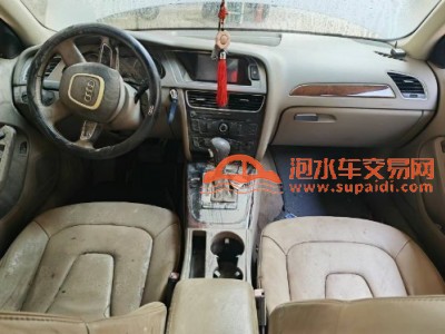 12年奥迪奥迪A4中型车