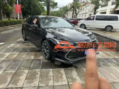 23年丰田亚洲龙中型车