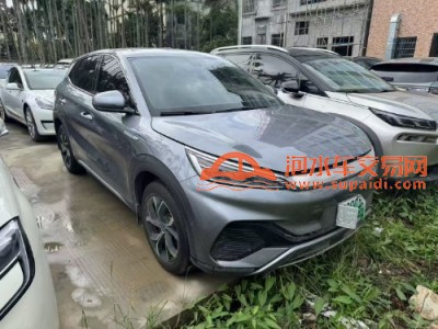 23年比亚迪元中型车