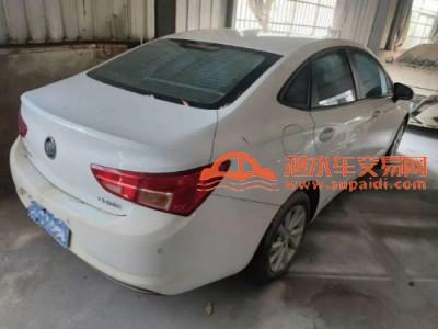 17年别克威朗中型车