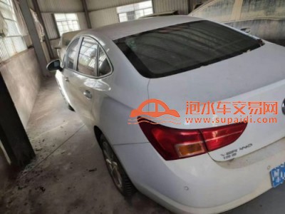 17年别克威朗中型车