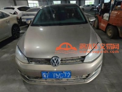 15年大众高尔夫中型车