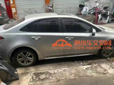 20年丰田雷凌中型车