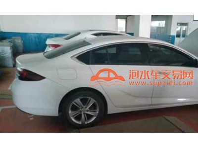 20年别克君威中型车