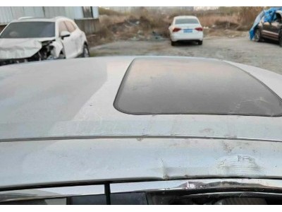 22年丰田雷凌中型车