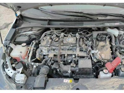 22年丰田雷凌中型车