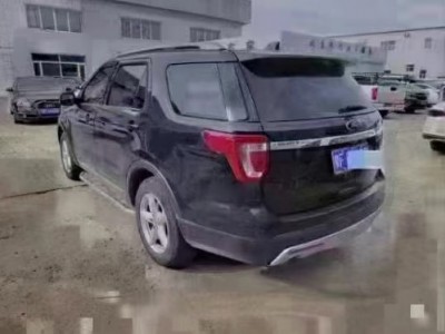 17年福特探险者SUV