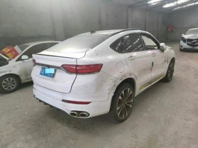 19年吉利星越中型车