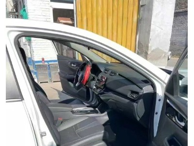 19年本田凌派中型车