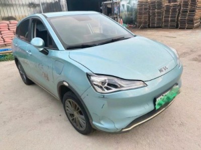 22年哪吒汽车VSUV