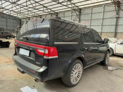 16年林肯领航员SUV