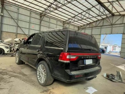 16年林肯领航员SUV