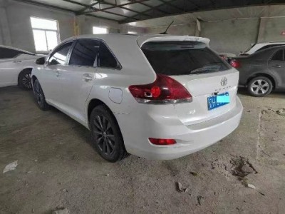 13年丰田威飒中型车