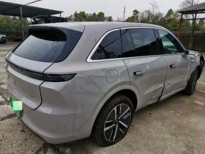 24年理想智造理想SUV